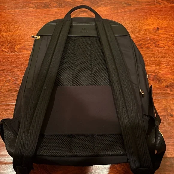 Meia Multifunctional Backpack - Picture 11 of 13